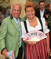 Hofbräuzelt Wiesnwirt Günter Steinberg und Wiesnchefin Gaby Weishäupl (©Foto. Martin Schmitz)